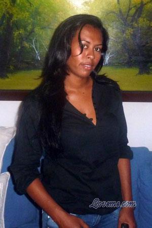 126227 - Nathaly Age: 38 - Colombia
