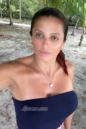 169794 - Nayu Age: 44 - Costa Rica