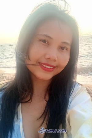 210935 - Anuchsara Age: 39 - Thailand